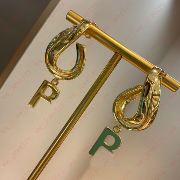 twisted metal bright surface texture alphabet pendant earrings ladies charm, fashion simple design sense, christmas, valentine's day, t, Golden
twisted metal bright surface texture alphabet pendant earrings ladies charm, fashion simple design sense, christmas, valentine's day, t, Golden