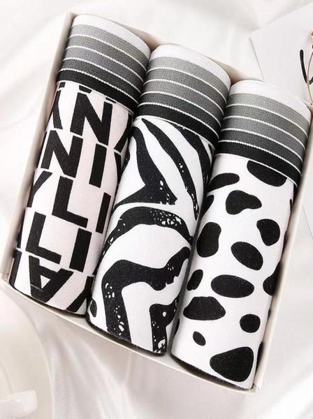 underpants 5pcs 2021 brand men underwear set cartoon series large size boxer cotton1033990, Black;white
underpants 5pcs 2021 brand men underwear set cartoon series large size boxer cotton1033990, Black;white