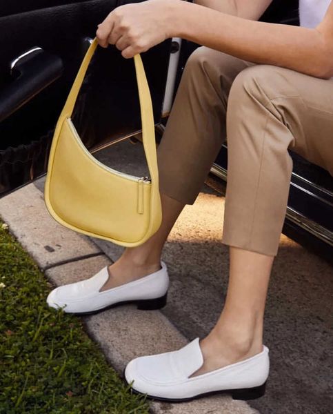 mens luxurys the row half moon bag womens fashion designer tote shoulder clutch bags hobo crossbody pochette camera genuine leather handbags
mens luxurys the row half moon bag womens fashion designer tote shoulder clutch bags hobo crossbody pochette camera genuine leather handbags