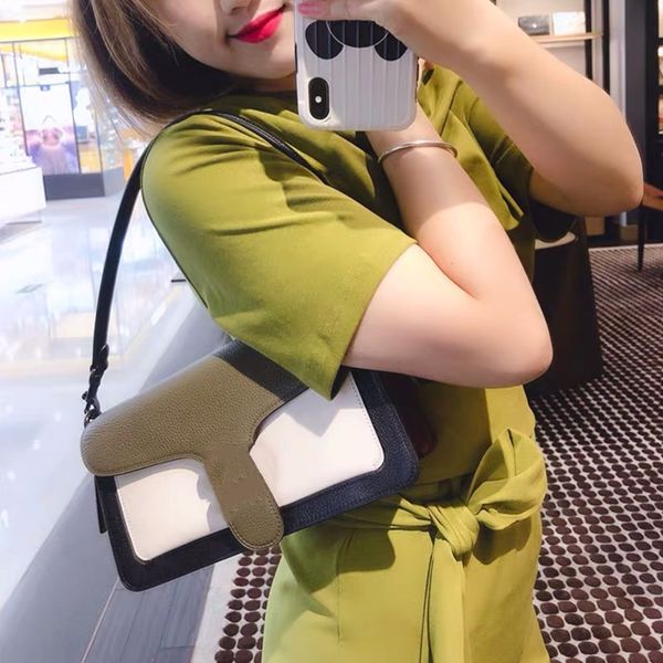 real leather baguette shoulder bag womens tabby designer messenger bags mirror quality square crossbody fashion satchel hobo fashion bag lux
real leather baguette shoulder bag womens tabby designer messenger bags mirror quality square crossbody fashion satchel hobo fashion bag lux