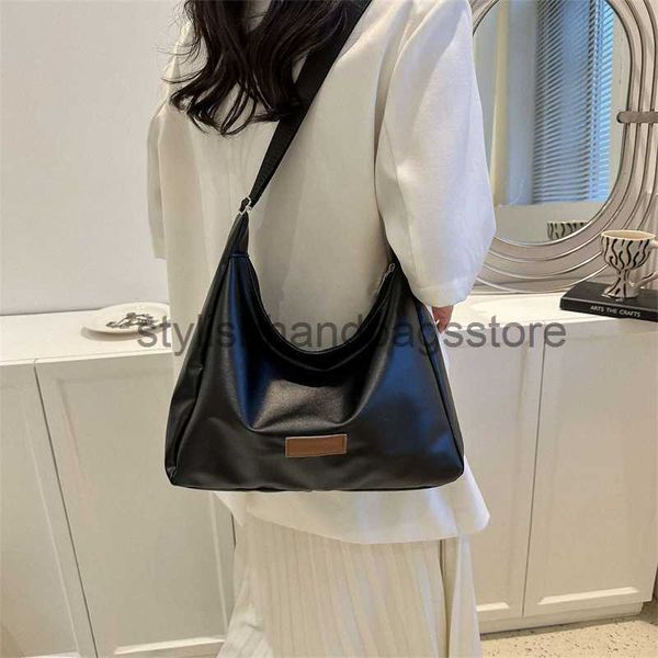 design large capacity early autumn 2023 new versatile commuter fashion tote bucket bag stylishhandbagstore
design large capacity early autumn 2023 new versatile commuter fashion tote bucket bag stylishhandbagstore