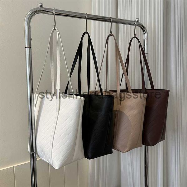 shoulder personalized and simple commuting large capacity shoulder for women 2023 new tote temperament bucket bagstylishhandbagsstorestylish
shoulder personalized and simple commuting large capacity shoulder for women 2023 new tote temperament bucket bagstylishhandbagsstorestylish