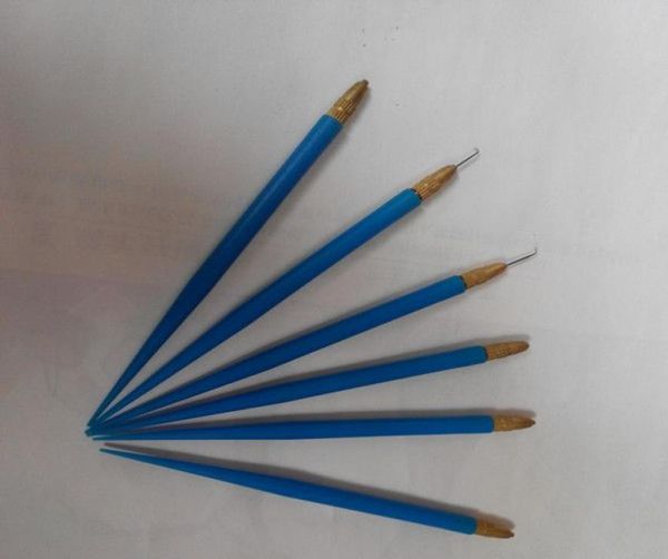 professional blue plastic handle lace wig ventilating holder and wig needle 1 holder 4 size needle pin1450457
professional blue plastic handle lace wig ventilating holder and wig needle 1 holder 4 size needle pin1450457