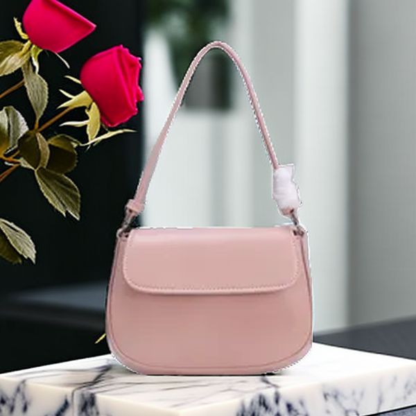 2023 high replacement cowhide women's bag simple and high end pink white flap one shoulder crossbody bag small capacity young girls lei
2023 high replacement cowhide women's bag simple and high end pink white flap one shoulder crossbody bag small capacity young girls lei