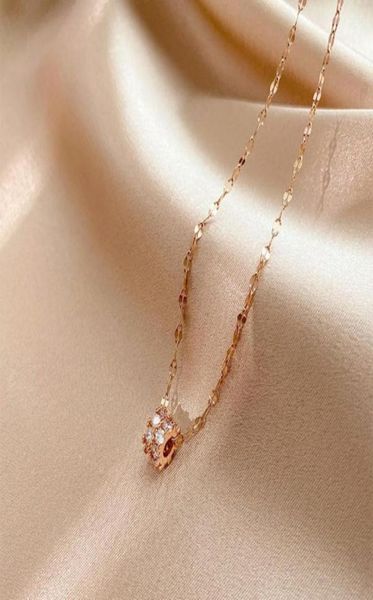 women necklace simple fashion style designer collarbone chain titanium steel 18k rose gold imitation gold silver color92248253689496
women necklace simple fashion style designer collarbone chain titanium steel 18k rose gold imitation gold silver color92248253689496