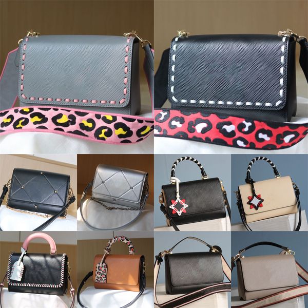 twist mm bag removable twist pm shoulder bags epi leather luxury designer women handbags crossbody hand lock flap chain wallet purse
twist mm bag removable twist pm shoulder bags epi leather luxury designer women handbags crossbody hand lock flap chain wallet purse
