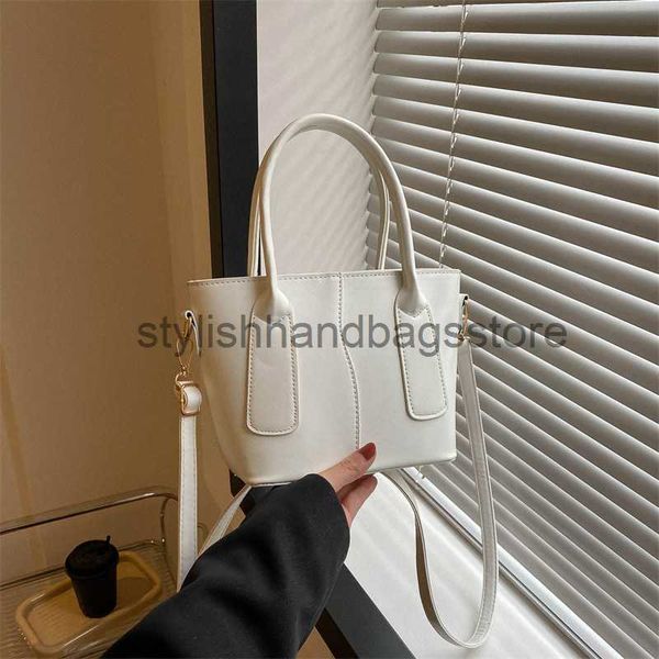 shoulder bags 2023 new fashion handheld one shoulder crossbody large capacity tote bucket bag women's mixed batchstylishhandbagsstorest
shoulder bags 2023 new fashion handheld one shoulder crossbody large capacity tote bucket bag women's mixed batchstylishhandbagsstorest