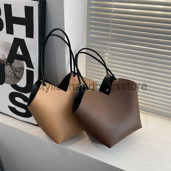shoulder 2023 new solid color high capacity commuter tote cute bucket women's simple and advanced feel handbill bagstylishhandbagsstore
shoulder 2023 new solid color high capacity commuter tote cute bucket women's simple and advanced feel handbill bagstylishhandbagsstore
