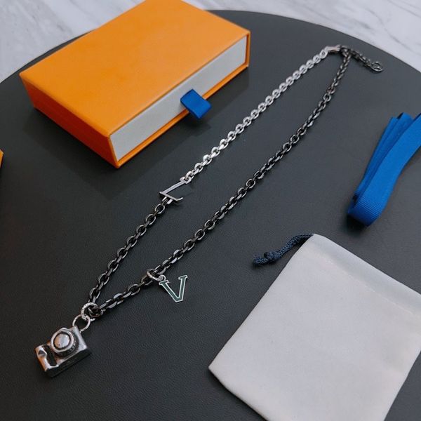 20 luxury designer necklace luis pendant vuttonity necklace designer stainless steel plated artificial leather letters women's wedding, Silver
20 luxury designer necklace luis pendant vuttonity necklace designer stainless steel plated artificial leather letters women's wedding, Silver