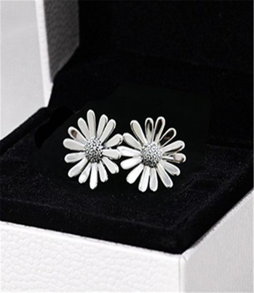 high-quality 100% s925 sterling silver pave daisy flower statement stud earrings european style jewelry228q5944738, Golden;silver
high-quality 100% s925 sterling silver pave daisy flower statement stud earrings european style jewelry228q5944738, Golden;silver