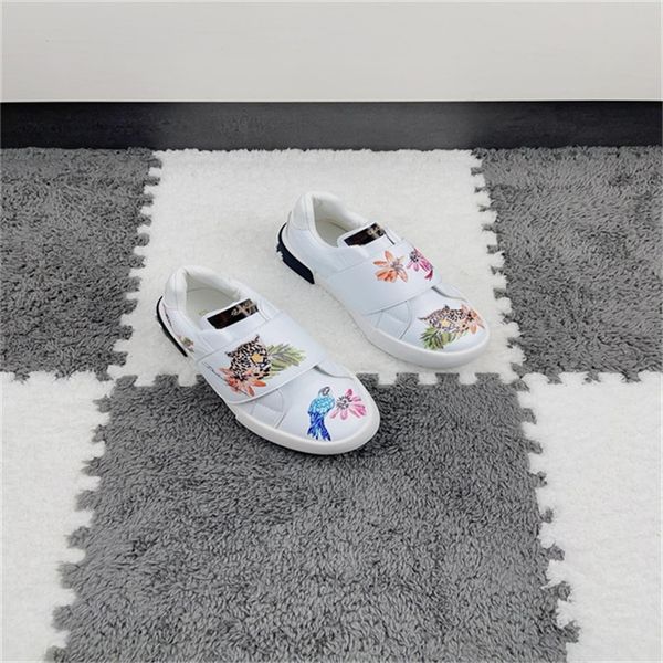 new fashion casual sports shoes for boys and girls breathable lightweight non-slip lace-up printed all-match children's sports shoes si, Black
new fashion casual sports shoes for boys and girls breathable lightweight non-slip lace-up printed all-match children's sports shoes si, Black
