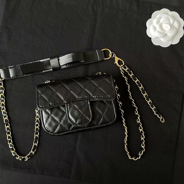 designer mini crossbody lipstick key bags lady cute handbags coin purse shoulder headphone bag woman silver chains purse letter glossy paten, Red;black
designer mini crossbody lipstick key bags lady cute handbags coin purse shoulder headphone bag woman silver chains purse letter glossy paten, Red;black