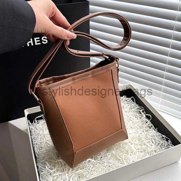 shoulder bags bags niche bag high-end shoulder bag 2023 summer large capacity bucket bag fashionable and simple tote bagstylishdesignerbags
shoulder bags bags niche bag high-end shoulder bag 2023 summer large capacity bucket bag fashionable and simple tote bagstylishdesignerbags