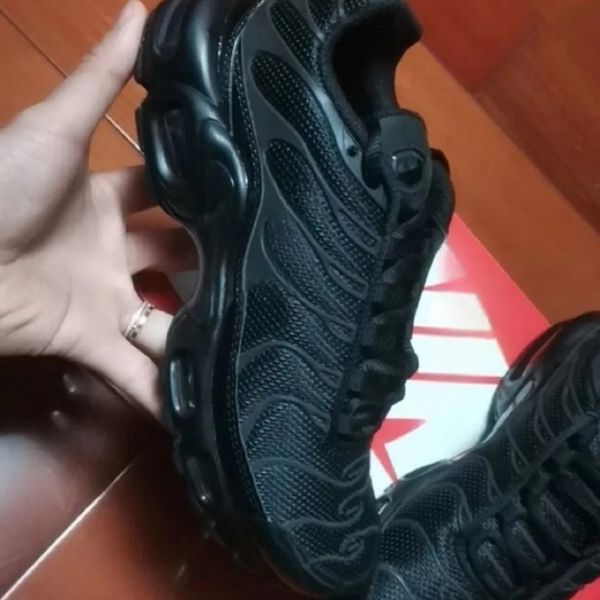 running tn shoes plus sports sneakers unity toggle lacing triple white black reflective gold sky blue gradient colorway grey men women train
running tn shoes plus sports sneakers unity toggle lacing triple white black reflective gold sky blue gradient colorway grey men women train