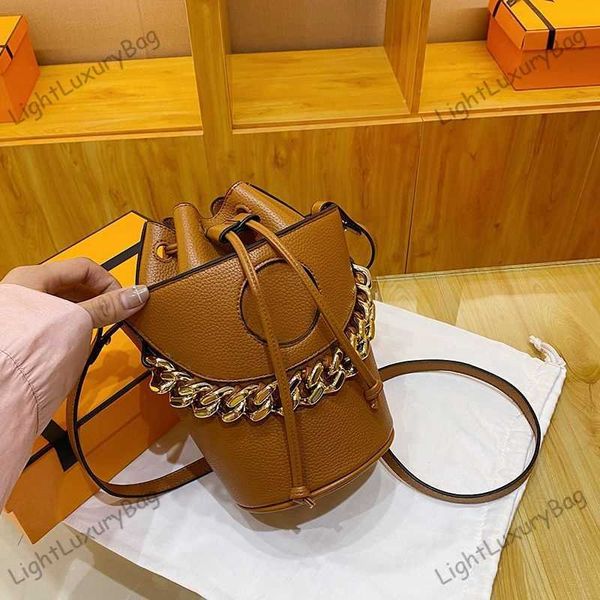 designer mini snake hair bucket bag drawstring crossbody bag fashion thick chain shoulder tote women leather luxury handbags classic mobile
designer mini snake hair bucket bag drawstring crossbody bag fashion thick chain shoulder tote women leather luxury handbags classic mobile