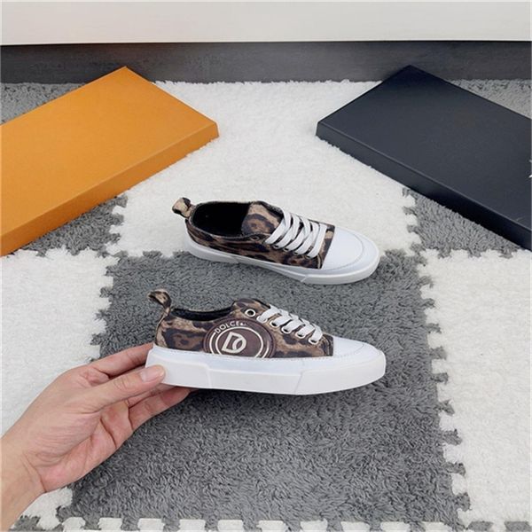 men's and women's designer sports shoes new version of high-end soft and hard soles all kinds of colorful sports shoes size 26-35, Black
men's and women's designer sports shoes new version of high-end soft and hard soles all kinds of colorful sports shoes size 26-35, Black