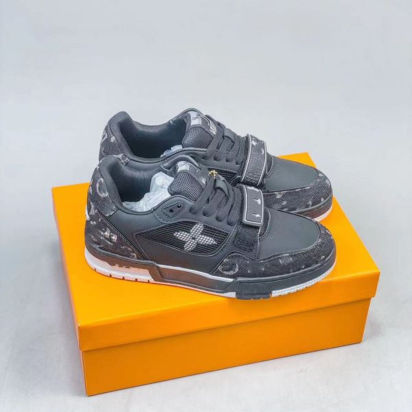 new designer virgil shoes logo embossed trainer sneaker white black sky blue green denim pink red luxurys mens casual sneakers low platform, Red;white
new designer virgil shoes logo embossed trainer sneaker white black sky blue green denim pink red luxurys mens casual sneakers low platform, Red;white