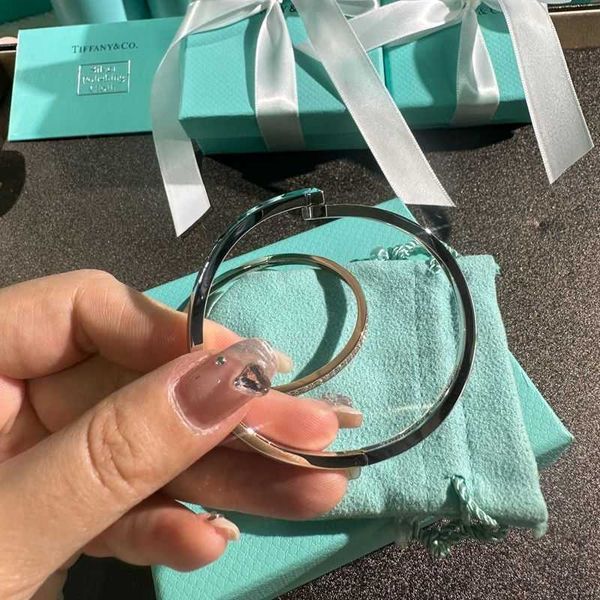t tiffay gaoding 18k diamond luxury rose gold t1 bracelet qixi valentine's day mother's gift, Black
t tiffay gaoding 18k diamond luxury rose gold t1 bracelet qixi valentine's day mother's gift, Black