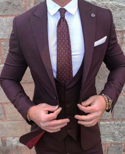 2018 new style burgundy groom wear tuxedos 3 pieces wedding suits groomsmen man jacketpantsvest formal business suit for 6348279, Black;gray
2018 new style burgundy groom wear tuxedos 3 pieces wedding suits groomsmen man jacketpantsvest formal business suit for 6348279, Black;gray