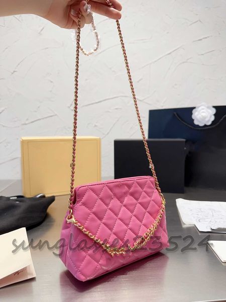 shoulder bag chain strap handbag plaid purses double letter solid buckle sheepskin caviar pattern women's luxury evening bags totes
shoulder bag chain strap handbag plaid purses double letter solid buckle sheepskin caviar pattern women's luxury evening bags totes