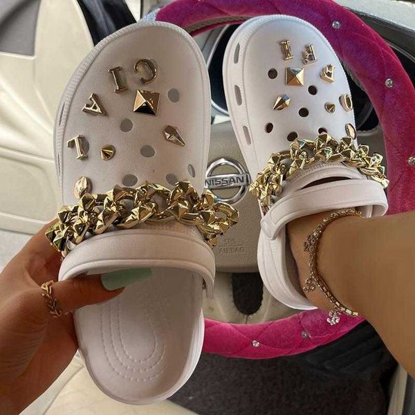 sandals woman fashion new thick-soled hole shoes and velvet rhinestone flower decoration plus size beach ladies garden 230417, Black
sandals woman fashion new thick-soled hole shoes and velvet rhinestone flower decoration plus size beach ladies garden 230417, Black