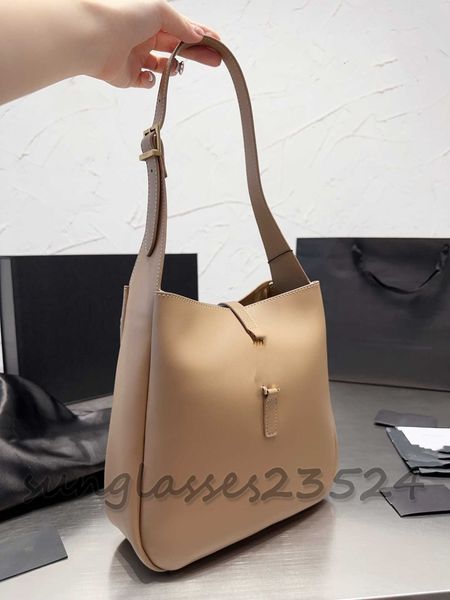 new arrived woman bag shoulder bags cross body wallets leather patchwork new men women handbag designer handbags fashion bag wallet phone b
new arrived woman bag shoulder bags cross body wallets leather patchwork new men women handbag designer handbags fashion bag wallet phone b