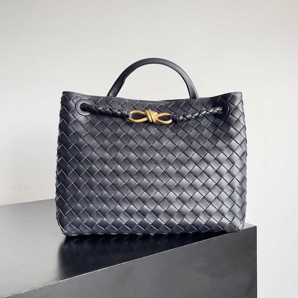 botegas new designer purse 2023 andiamo medium bag sheepskin handmade commuter woven single shoulder crossbody handbag counter quality uu7y
botegas new designer purse 2023 andiamo medium bag sheepskin handmade commuter woven single shoulder crossbody handbag counter quality uu7y