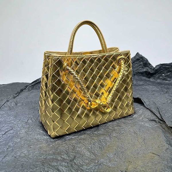 high-grade designer andiamo bag botegas purse woven same handbag commuting high-capacity tote one shoulder portable cross body women's
high-grade designer andiamo bag botegas purse woven same handbag commuting high-capacity tote one shoulder portable cross body women's
