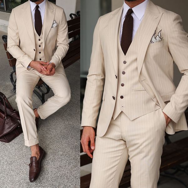 classic men's wedding suits peaked lapel tuxedos slim fit groom wear for male 3 pieces (jacket+pants +vest)custom made, Black;gray
classic men's wedding suits peaked lapel tuxedos slim fit groom wear for male 3 pieces (jacket+pants +vest)custom made, Black;gray