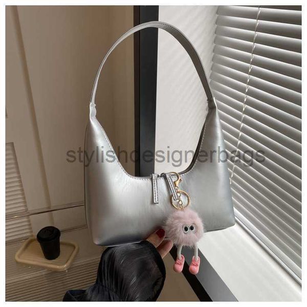 fashionable and high-quality armpit small square bag stick 2023 summer new one handbag crescent versatile bagstylishdesignerbags
fashionable and high-quality armpit small square bag stick 2023 summer new one handbag crescent versatile bagstylishdesignerbags