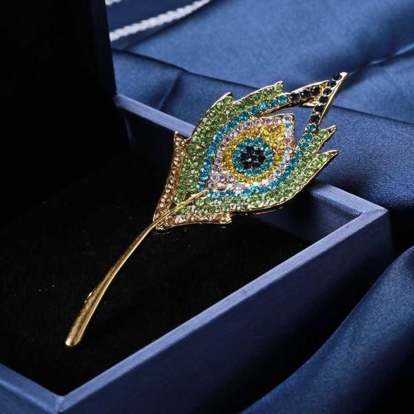pins brooches retro rhinestone peacock feather brooch for woman elegant suit accessories hkd230807, Gray
pins brooches retro rhinestone peacock feather brooch for woman elegant suit accessories hkd230807, Gray