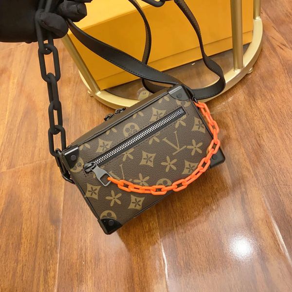 mini soft trunk box camera bag designer square clutch m44735 womens mens handbags fashion travel totes luxurys shoulder bag genuine leather
mini soft trunk box camera bag designer square clutch m44735 womens mens handbags fashion travel totes luxurys shoulder bag genuine leather