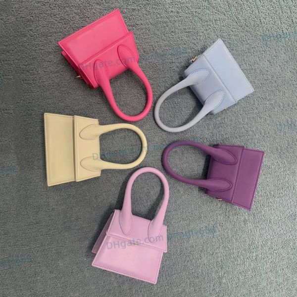 fashion designer bag le chiquito women's crossbody bags vintage handbags cowhide underarm mini bag single shoulder luxury handheld wall
fashion designer bag le chiquito women's crossbody bags vintage handbags cowhide underarm mini bag single shoulder luxury handheld wall