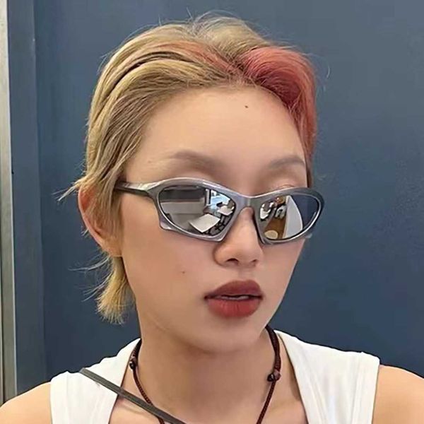 designer oakli sunglasses luxury brand fashion men's and women's glasses new internet celebrity couple style punk hip-hop sports g, White;black
designer oakli sunglasses luxury brand fashion men's and women's glasses new internet celebrity couple style punk hip-hop sports g, White;black