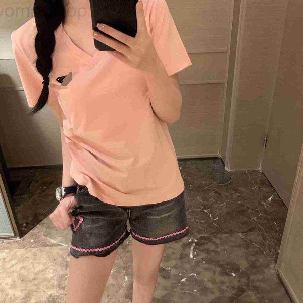 women's t-shirt designer p family's triangle cotton v-neck t-shirt short sleeve 23 summer casual versatile loose piece round neck, White
women's t-shirt designer p family's triangle cotton v-neck t-shirt short sleeve 23 summer casual versatile loose piece round neck, White