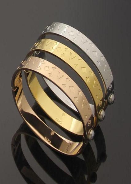 luxury designer jewelry woman bracelet elegant four leaf floral print square bracelet 18k rose gold1622391, Golden;silver
luxury designer jewelry woman bracelet elegant four leaf floral print square bracelet 18k rose gold1622391, Golden;silver