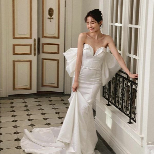 elegant long sweetheart satin wedding dresses with bow mermaid pleats sweep train ivory vestidos de novia abendkleider bridal gowns for wome, White
elegant long sweetheart satin wedding dresses with bow mermaid pleats sweep train ivory vestidos de novia abendkleider bridal gowns for wome, White