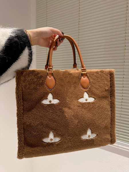 2023 large capacity designer classic ladies handbag luxury totes casual fashion bags for women crossbody elegant shopping bag
2023 large capacity designer classic ladies handbag luxury totes casual fashion bags for women crossbody elegant shopping bag