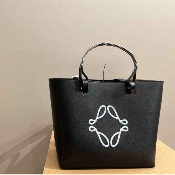 8a new tote bag water bucket bag leather bag versatile large capacity shopping bag one shoulder portable vegetable basket shoulder crossbody
8a new tote bag water bucket bag leather bag versatile large capacity shopping bag one shoulder portable vegetable basket shoulder crossbody
