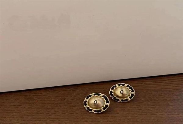 fashion stud earrings aretes orecchini for women party wedding lovers gift designer earings with flannel bag28172241230, Golden;silver
fashion stud earrings aretes orecchini for women party wedding lovers gift designer earings with flannel bag28172241230, Golden;silver