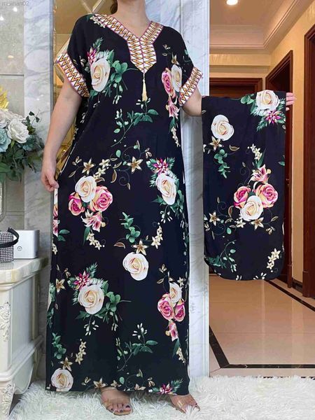 basic casual dresses new muslim fashion summer short sleeve dresses floral print colorful boubou v-neck maxi islam women dress african abaya, Black;gray
basic casual dresses new muslim fashion summer short sleeve dresses floral print colorful boubou v-neck maxi islam women dress african abaya, Black;gray