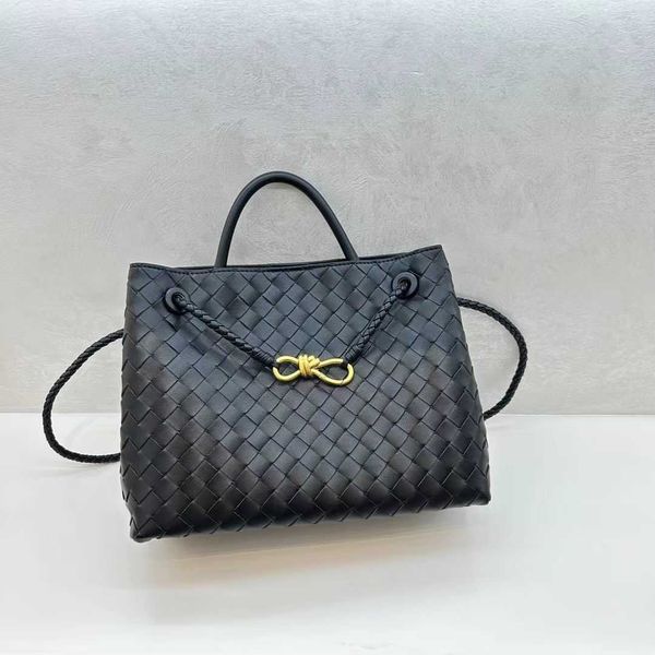 genuine designer b andiamo bag family botegas purse leather handwoven womensw ithm etalr opeb ucklen iches ingles houlderd iagonalh andbagl
genuine designer b andiamo bag family botegas purse leather handwoven womensw ithm etalr opeb ucklen iches ingles houlderd iagonalh andbagl