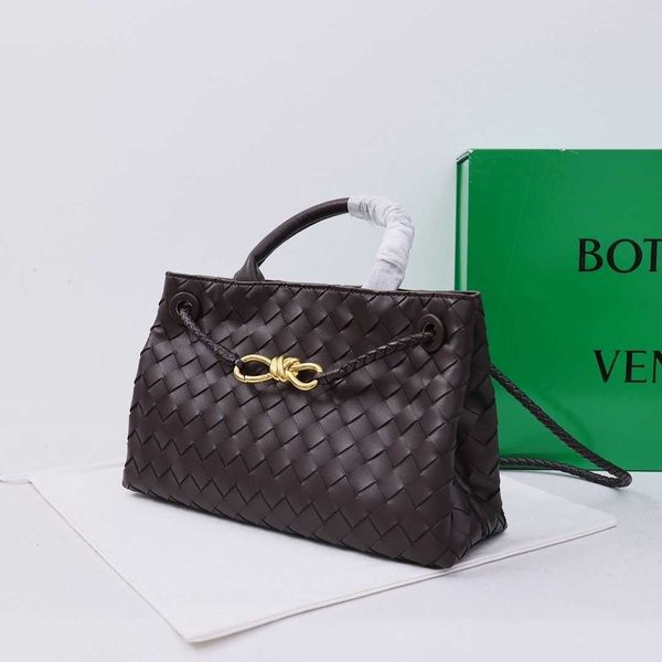 minimalist designer andiamo bag botegas purse fashionable and handwoven cloud handbag niche commuting versatile crossbody womensh orizontals
minimalist designer andiamo bag botegas purse fashionable and handwoven cloud handbag niche commuting versatile crossbody womensh orizontals