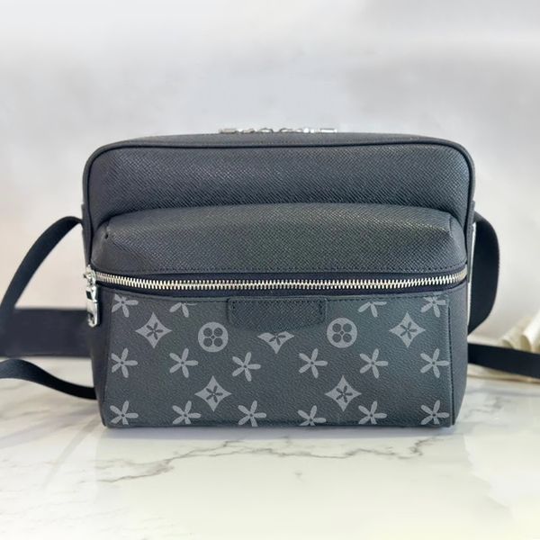 shoulder bag mens trio outdoor sports messenger tote women handbags crossbody luxury m30830 m69443 designer bag louvis genuine leather shop
shoulder bag mens trio outdoor sports messenger tote women handbags crossbody luxury m30830 m69443 designer bag louvis genuine leather shop