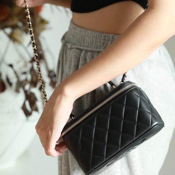 10a mirror quality designer mini cosmetics bags 17cm luxury women orgnizer cross body bag crossbody make up makeup bags leather c021
10a mirror quality designer mini cosmetics bags 17cm luxury women orgnizer cross body bag crossbody make up makeup bags leather c021