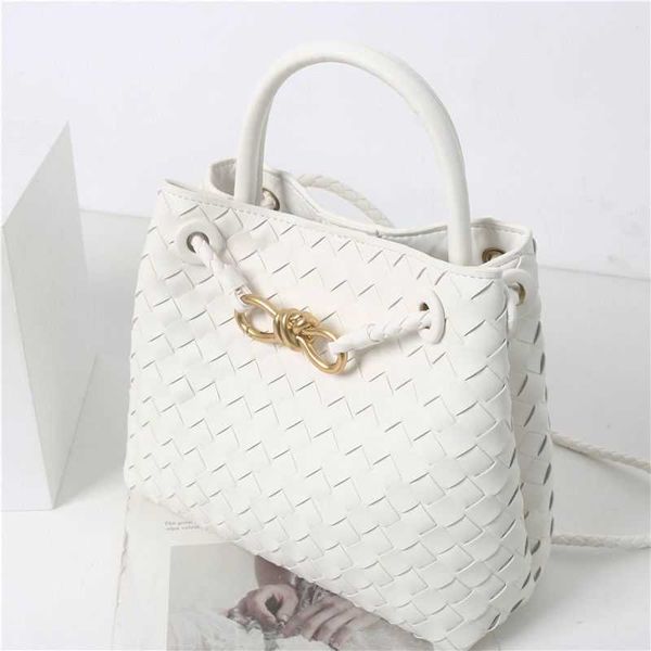 cowhide bag botegas purse designer new spring/summer andiamo 2023 metal rope buckle handheld woven commuter one shoulder crossbody handbag f
cowhide bag botegas purse designer new spring/summer andiamo 2023 metal rope buckle handheld woven commuter one shoulder crossbody handbag f