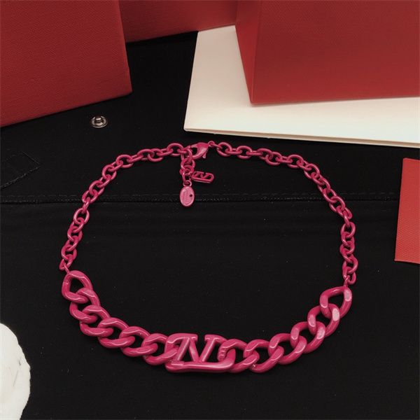 designer pendant necklaces letter v logo jewelry necklace luxury women fashion jewelry pearl metal valentinolies gold necklace gift 33, Silver
designer pendant necklaces letter v logo jewelry necklace luxury women fashion jewelry pearl metal valentinolies gold necklace gift 33, Silver