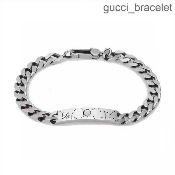 luxury designer bracelet silver charm gift hip hop women mens bracelets 16cm 18cm 20cm trendy cuban chain stainless steel cuff bangle couple, Black
luxury designer bracelet silver charm gift hip hop women mens bracelets 16cm 18cm 20cm trendy cuban chain stainless steel cuff bangle couple, Black