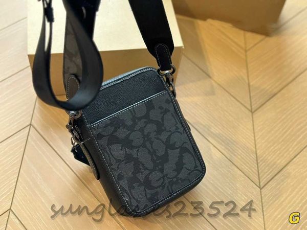 classic 2023 luxurys shoulder bags leather handbags girl fashion women cross body
classic 2023 luxurys shoulder bags leather handbags girl fashion women cross body