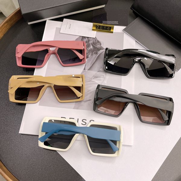 womens triomphe oval frame sunglasses women metal mirror legs green lens sunglasses retro small round frame little women with original box c, White;black
womens triomphe oval frame sunglasses women metal mirror legs green lens sunglasses retro small round frame little women with original box c, White;black